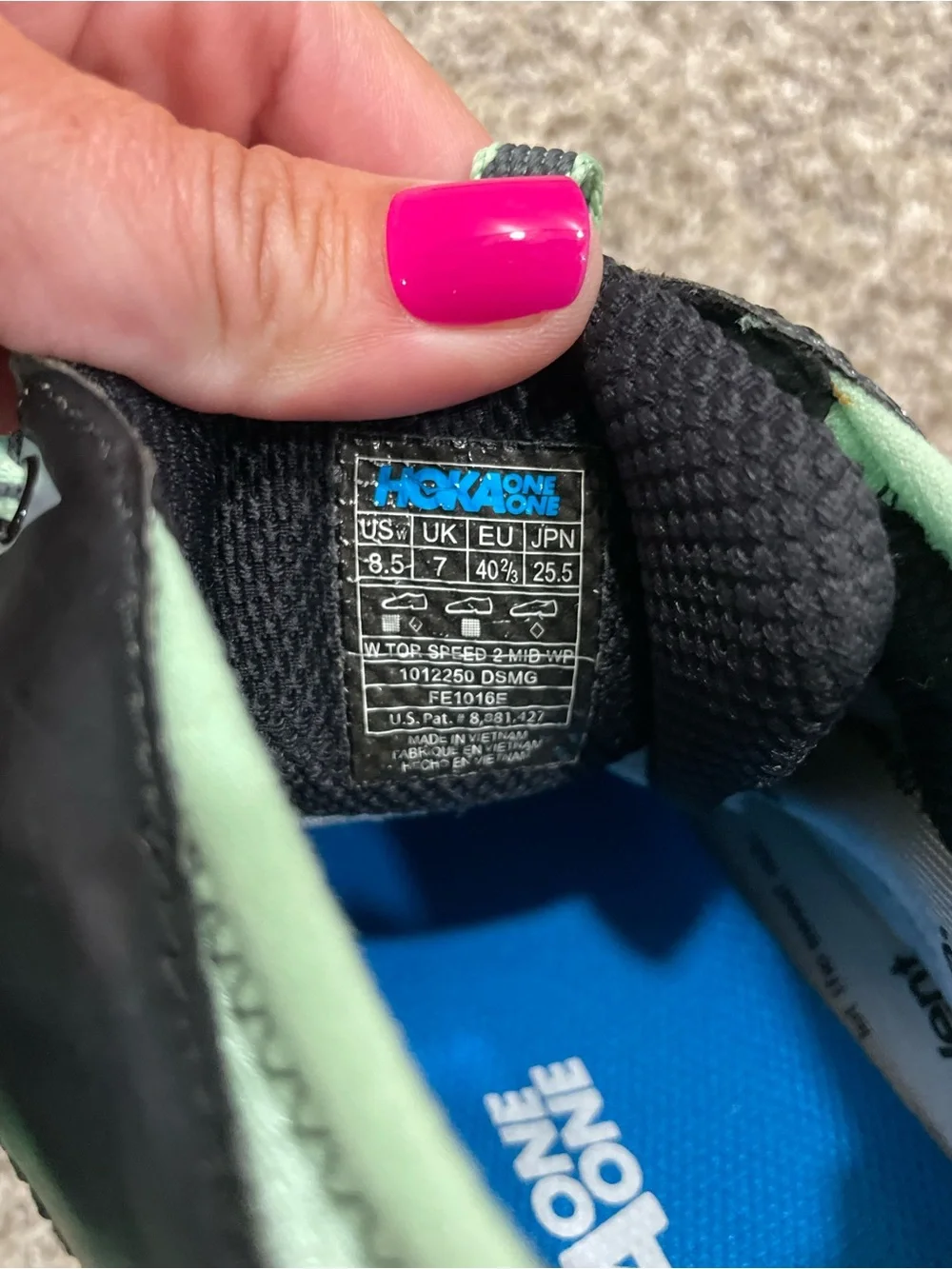 HOKA tor speed 2 mid WP size 8.5